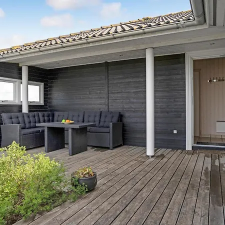 3 Bedroom Cozy Home In Slagelse Дом отдыха *
