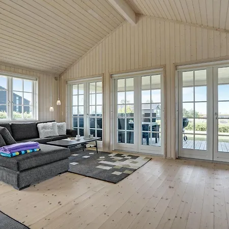3 Bedroom Cozy Home In Slagelse * Слагельсе