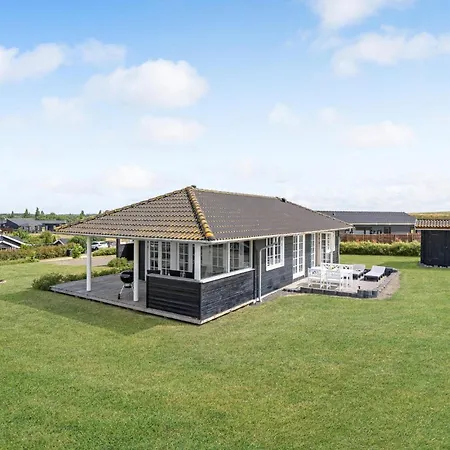 3 Bedroom Cozy Home In Slagelse *